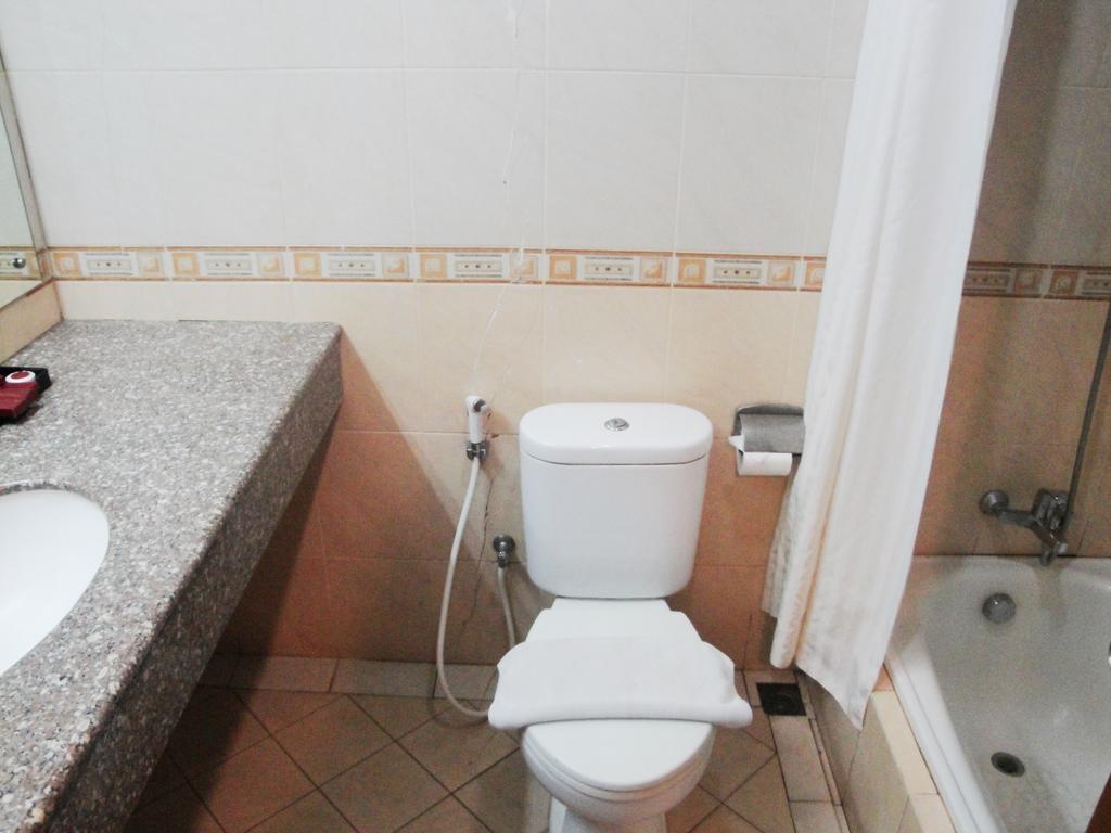 Imperial Hotel Kendari Rom bilde