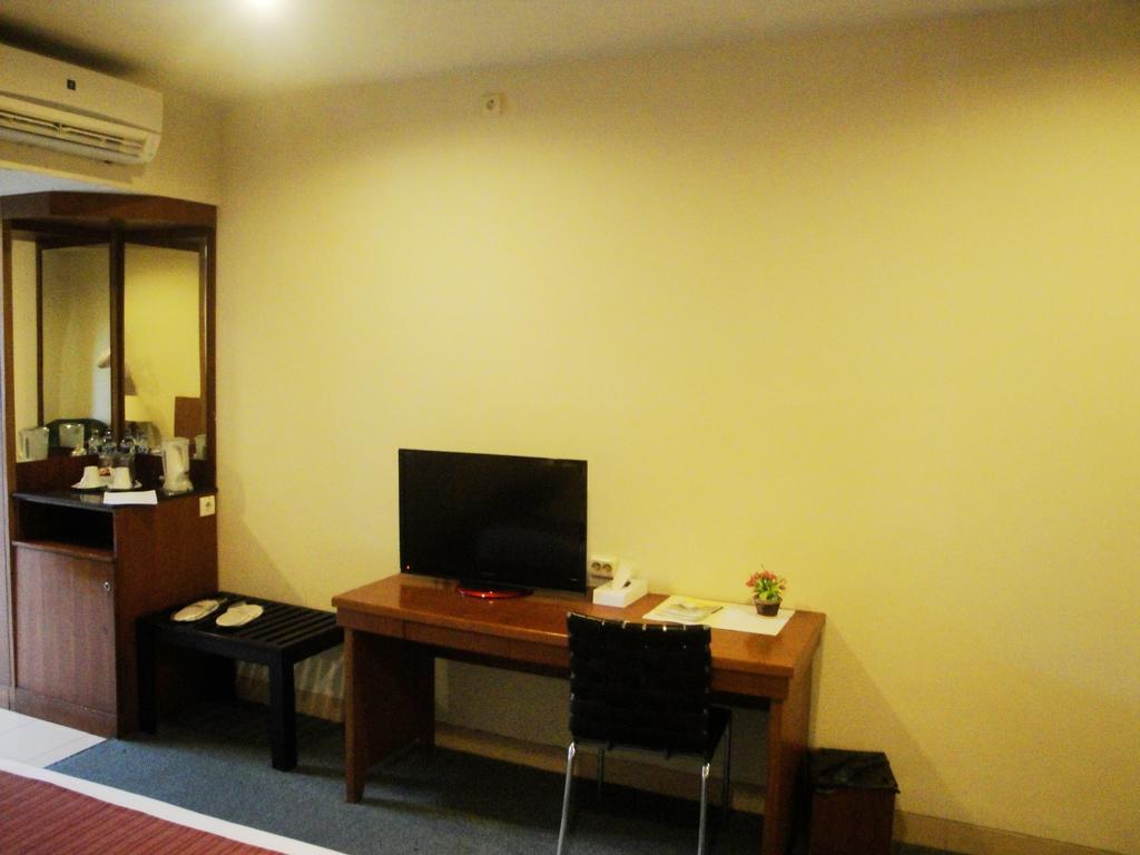 Imperial Hotel Kendari Rom bilde
